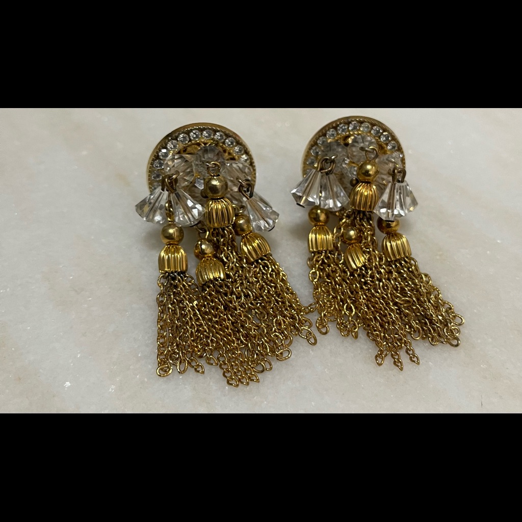 Alice Caviness Vintage Tassel Clip Earrings 80$